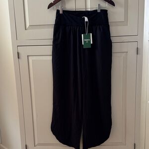 HALARA Elegant Black Flowing Pants